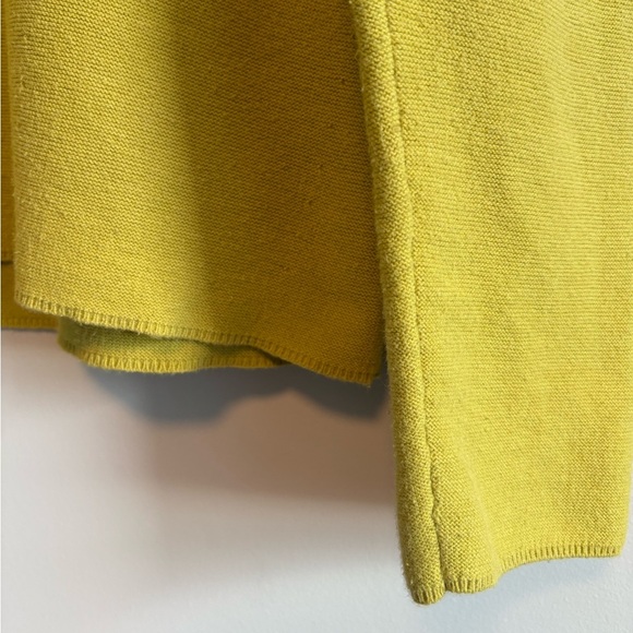 Gerry Weber Chartreuse V-Neck Knit Sweater | Size 12 - Picture 5 of 8